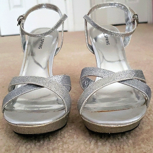 Call It Spring "Lupien" Silver Sparkle Heels - Picture 4 of 9